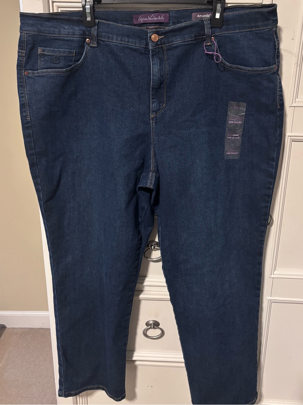 Gloria Vanderbilt Amanda Straight Leg Jeans in Dark Blue Wash